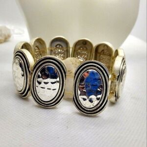 Premier‎ design silver stretch bracelet